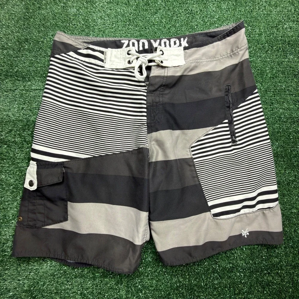 VTG Y2K SURF Zoo York Mens Board Shorts Size 36 Black Grey Striped Surf Trunks